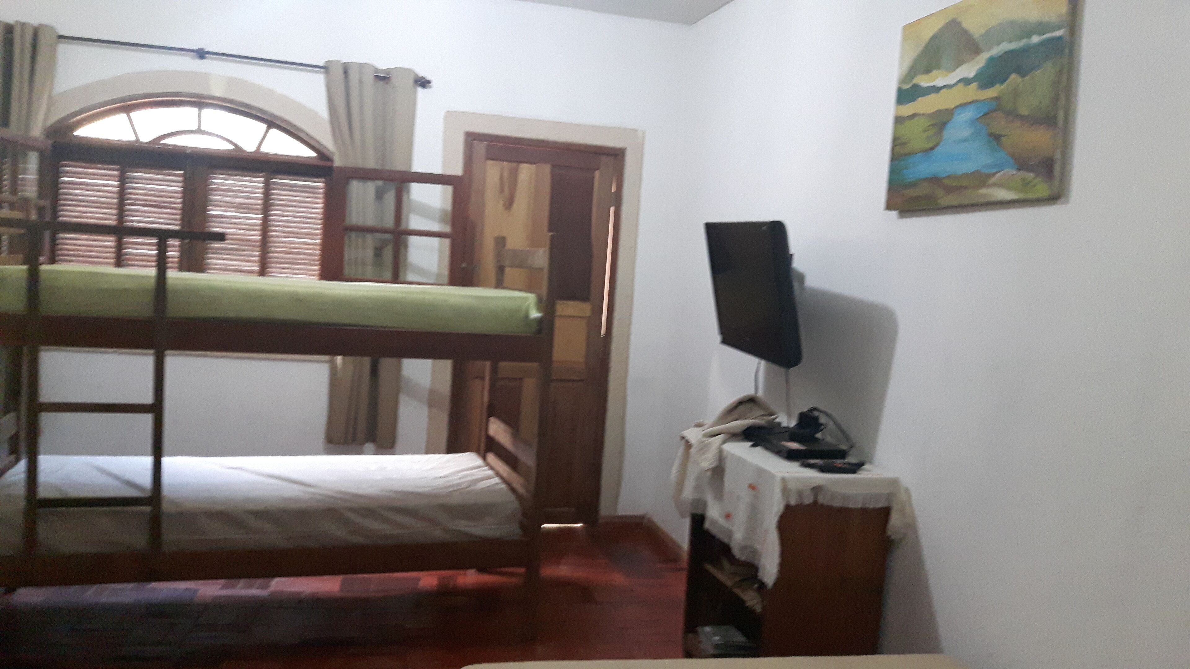 Two storey house for rent in Ibitipoca