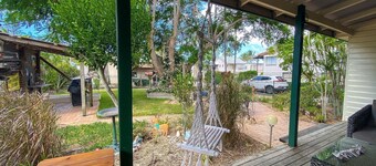 The Batch - Burrum Heads - Walk To Beach - 2BR - Pets Welcome