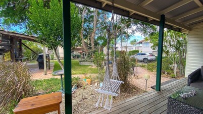 The Batch - Burrum Heads - Walk To Beach - 2BR - Pets Welcome