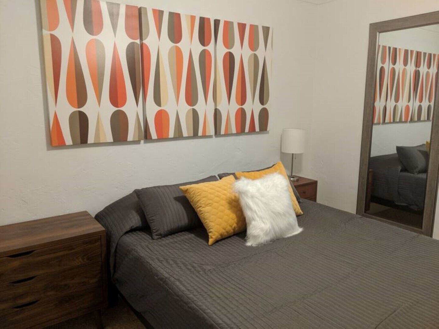 Spacious professionals hideaway