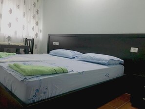 隔音、熨斗/熨板、免费 WiFi、床单