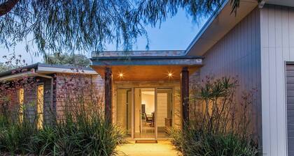 Mimosa Stylish Beachside Retreat in Dunsborough