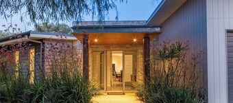 Mimosa Stylish Beachside Retreat in Dunsborough
