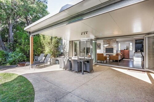 Mimosa Stylish Beachside Retreat in Dunsborough