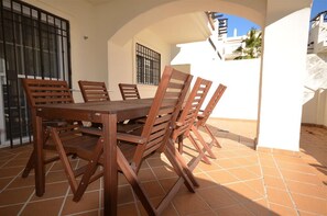 Outdoor dining - Amazing ground floor apartment with two terraces! (San Luis de Sabinillas)