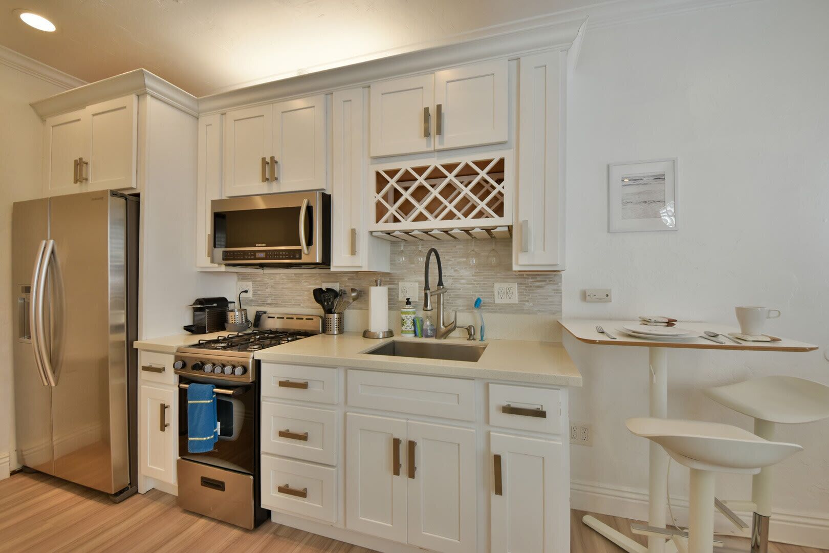 ꧁Couple's Escapade • Steps from Sand • A•C, W•D꧂