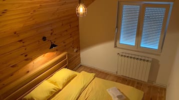熨斗/熨衣板、隨行嬰兒床、免費無線上網、床單