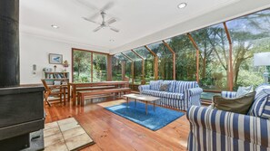 TV, fireplace, DVD player, books