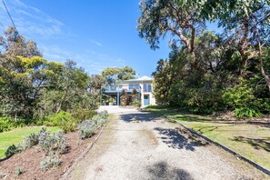 Exterior - Bushlark (Anglesea)