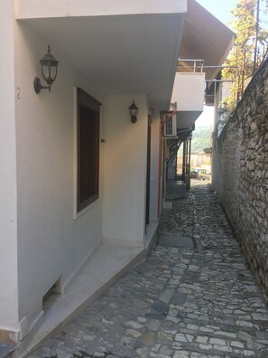 Property grounds - Guesthouse Altin (Berat)