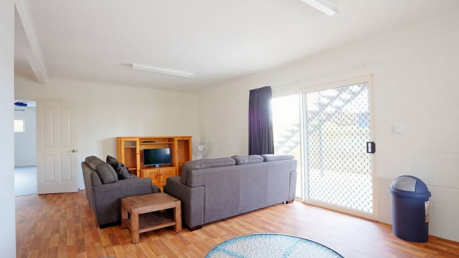 29 Cypress Avenue - Rainbow Beach. Close to the beach with a pool — image 14