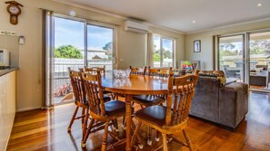 Interior - Silver Beach - sleeps 9 (COWES)