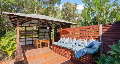 Gecko's Rest - Rainbow Shores. Executive Beach House - Pet Friendly Too! Wi-fi. Pool