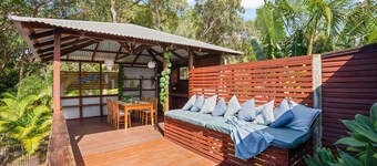 Gecko's Rest - Rainbow Shores. Executive Beach House - Pet Friendly Too! Wi-fi. Pool