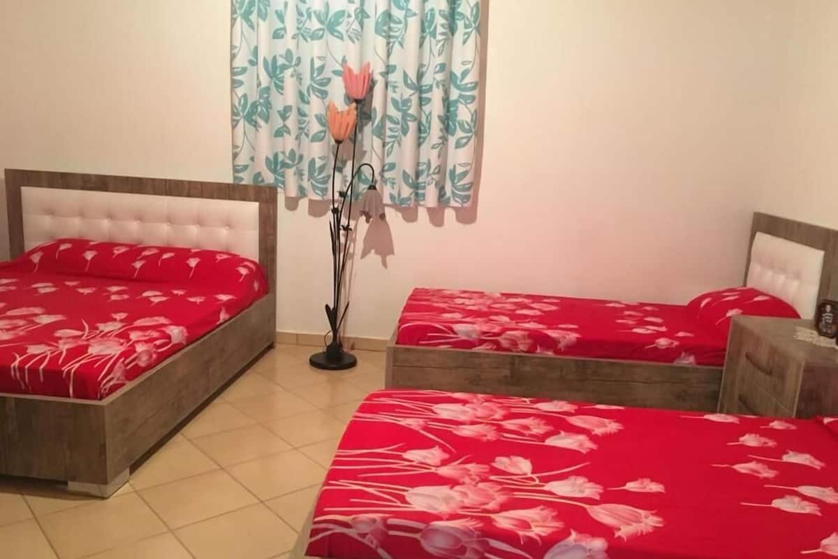 Wifi gratis y ropa de cama