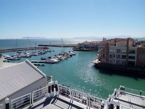 Marina - Seaside Apartment in Gordon's Bay (Gordon's Bay)