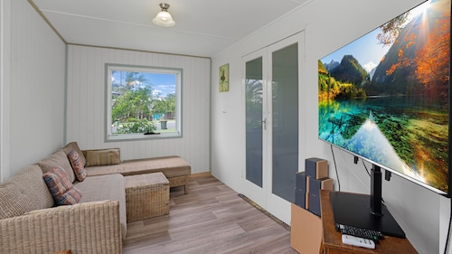 The Shack - Rainbow Beach. The Ultimate Beach Shack. Pets Welcome. Fenced yard.