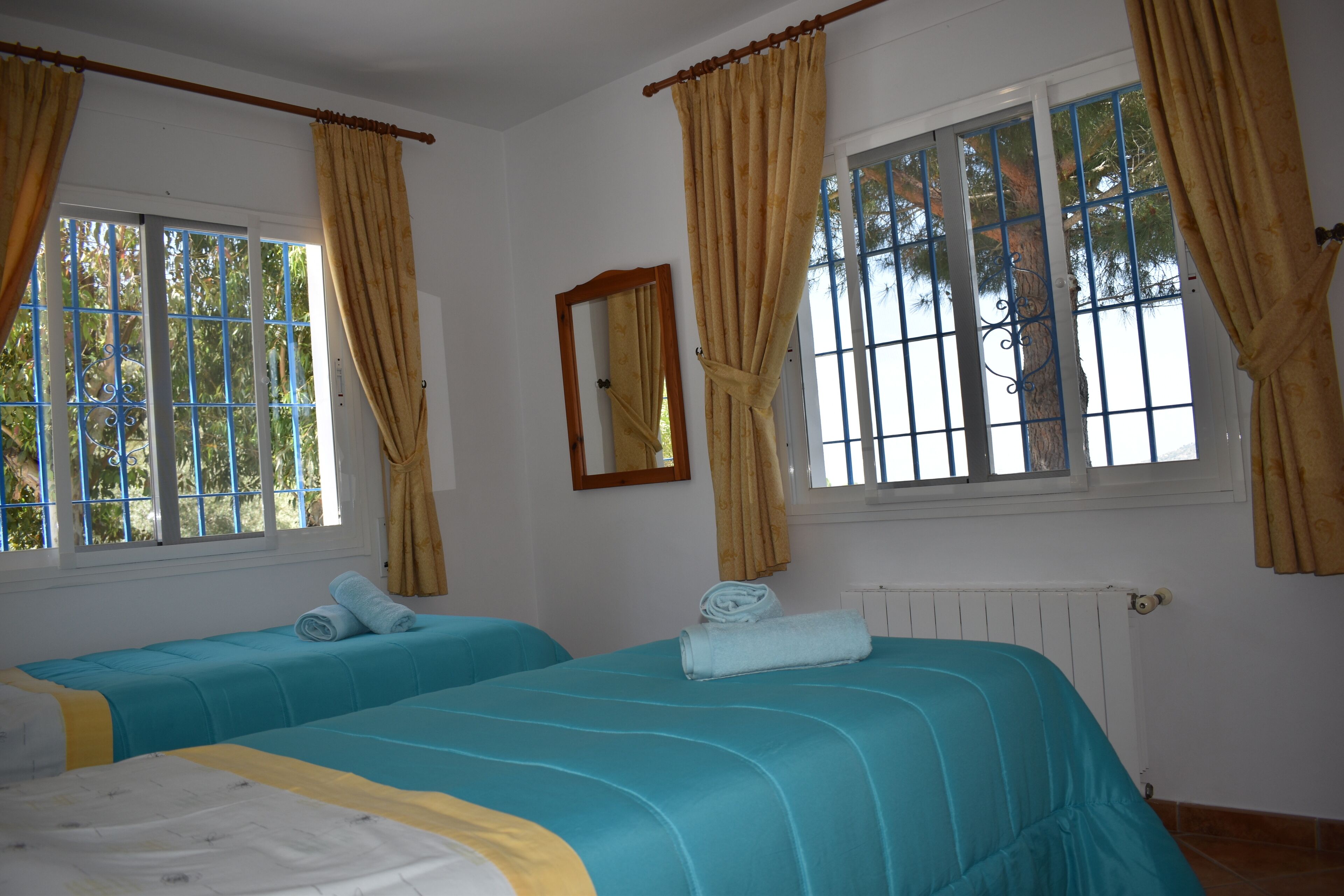 2 chambres, fer et planche à repasser, Wi-Fi gratuit, draps fournis