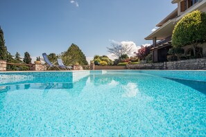 Alberca al aire libre 