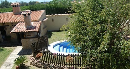 Freistehende Villa mit privatem Pool in der Nähe von Valencia