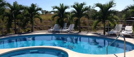 Piscina all'aperto