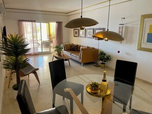 Interior - Large 3 bedrooms apartment close to marina (Estepona)