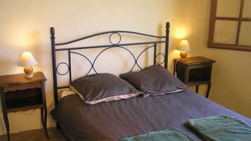 3 間睡房、熨斗/熨衫板、Wi-Fi、床單