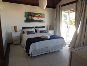 Casa, várias camas, para não fumantes | 4 quartos, ferros/tábuas de passar roupa, Wi-Fi de cortesia