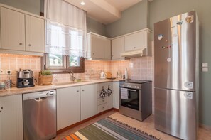 冰箱、烤箱、洗碗机、茶具/咖啡用具