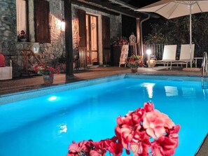 Piscine extérieure, piscine chauffée