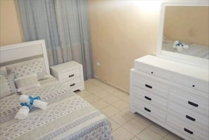 3 chambres, fer et planche Ă repasser, Wi-Fi, draps fournis