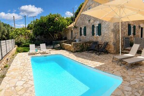 Piscine extérieure