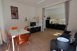 Dining - Delightful apartment very close to the sea and the center (Milano Marittima)