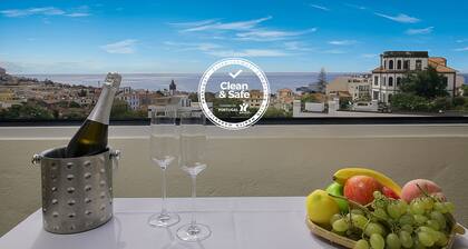 Funchal Window City Center by Madeira Sun Travel