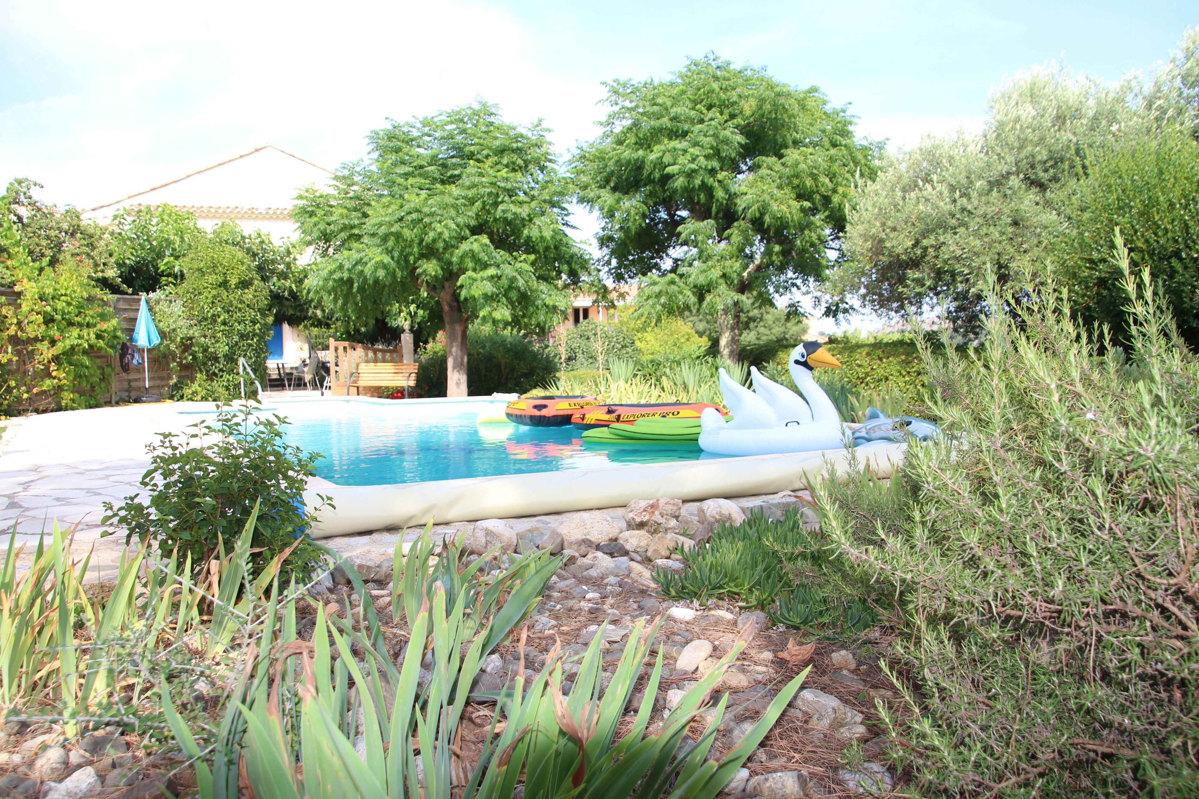 Wine house renovated in 2 fully equipped gîtes in Languedoc-Roussillon
