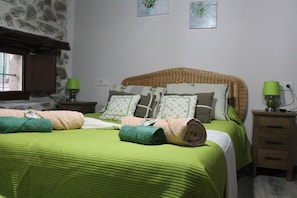5 Schlafzimmer, Bügeleisen/Bügelbrett, Bettwäsche