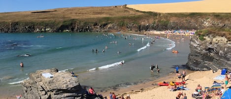 Plage à proximité, chaise longue