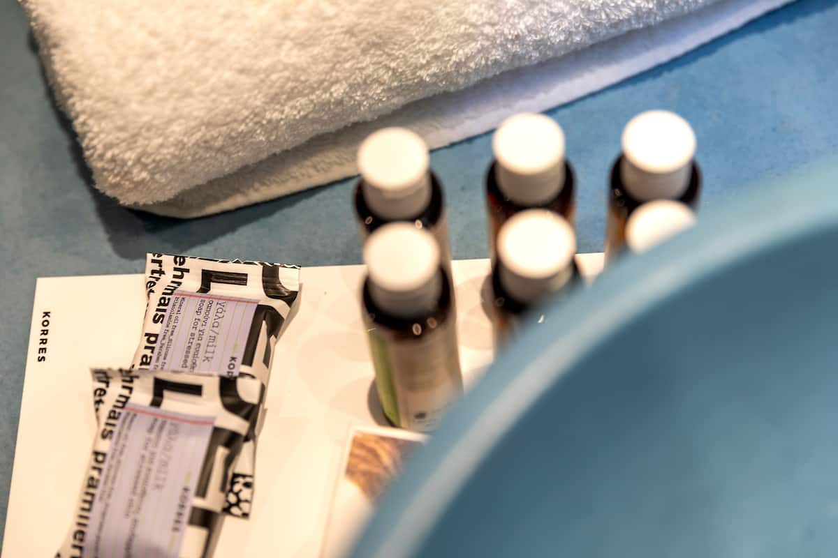 double room, sea view (sunset) | 1 bedroom, minibar, in-room safe, desk