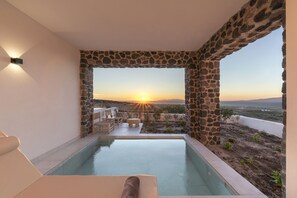 Sunset Suite with Heated Plunge Pool | View from room - Secret View Hotel (Santorini)