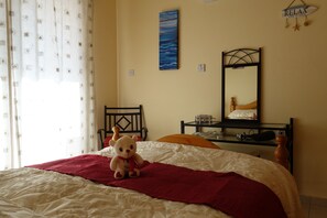 1 室のベッドルーム、アイロン / アイロン台、WiFi (無料)、ベッドシーツ