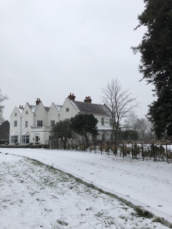 Image of LONDON 40MINS: IMMACULATE COUNTRY HOUSE - REGENCY PERIOD - COBHAM, SURREY