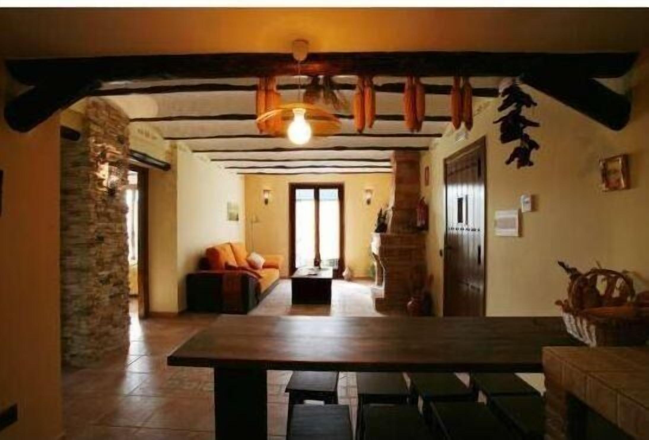 Los Pedregales house for 4-6 people. Las Torcas Apartment