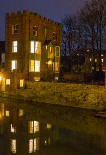 Luxury Oxford city centre apartment with river views