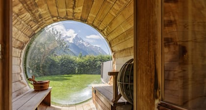 Magnificent Chalet Valhalla 5*, central Chamonix