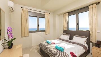 3 chambres, fer et planche Ă repasser, Wi-Fi, draps fournis