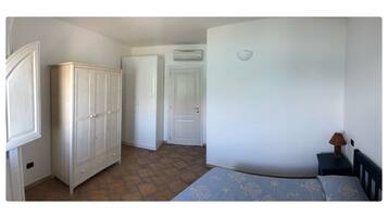 2 Schlafzimmer, Reisekinderbett, kostenloses WLAN, Bettwäsche