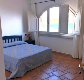 2 sovrum, resesäng, gratis wi-fi och sängkläder