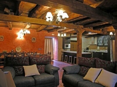 Cottage (full rental) Senda del Alba, Up to 11 people