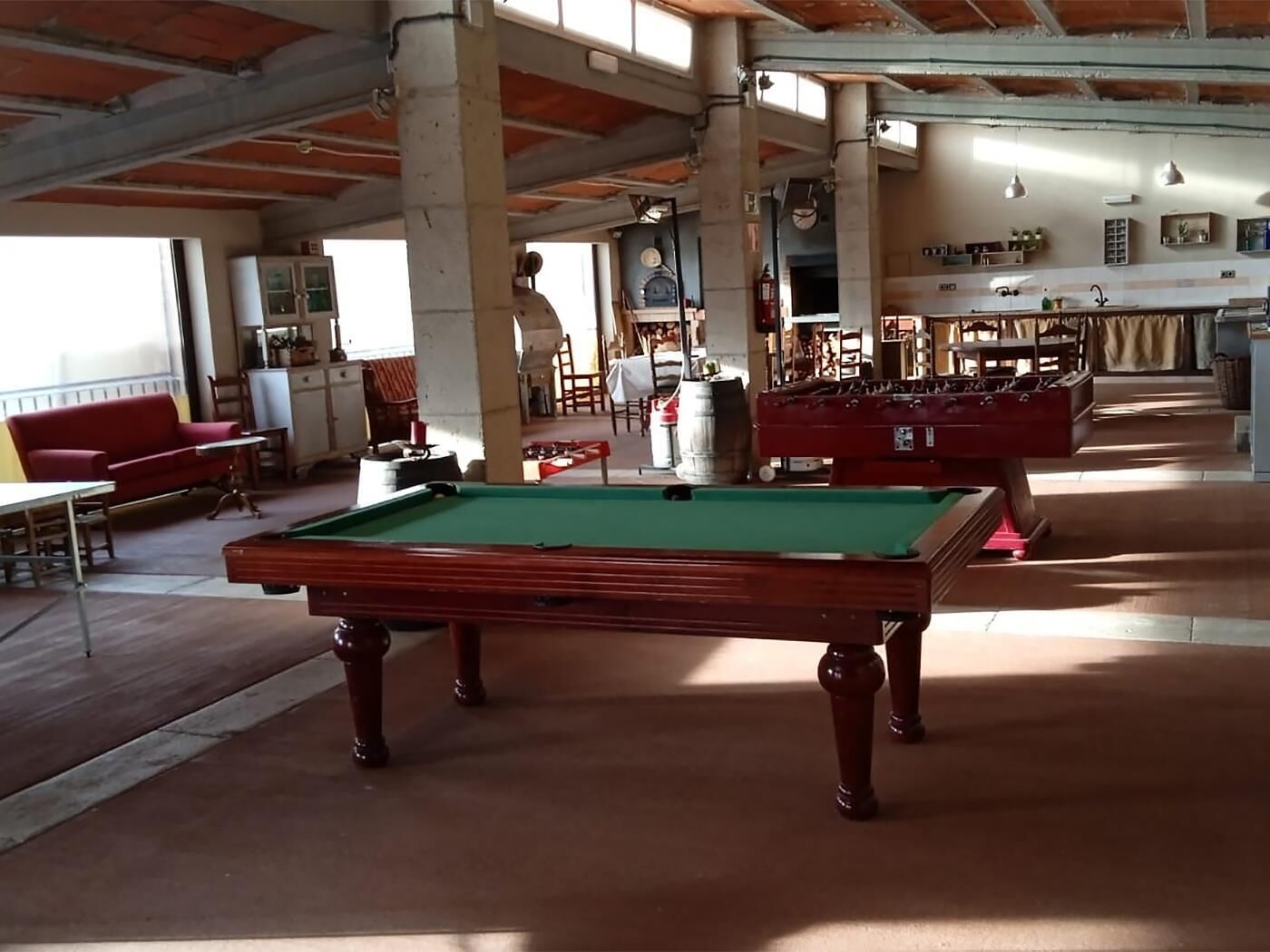 Comfortable House Near Banyoles. Spacious Space With Barbecue And Private Pool. - 피레네 산맥