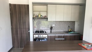 Fridge, oven, blender, coffee grinder - alto verde club house (Melgar)